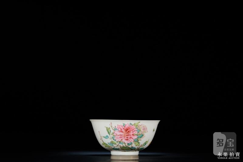 清雍正 粉彩蜜蜂牡丹纹碗 - 图4